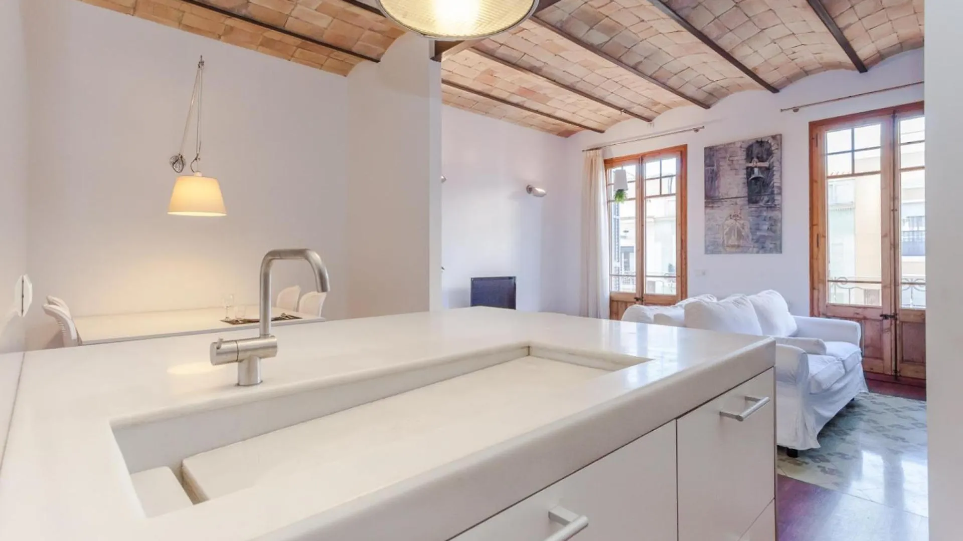 Comodo Apartamento En Sagrada Familia Barcelona